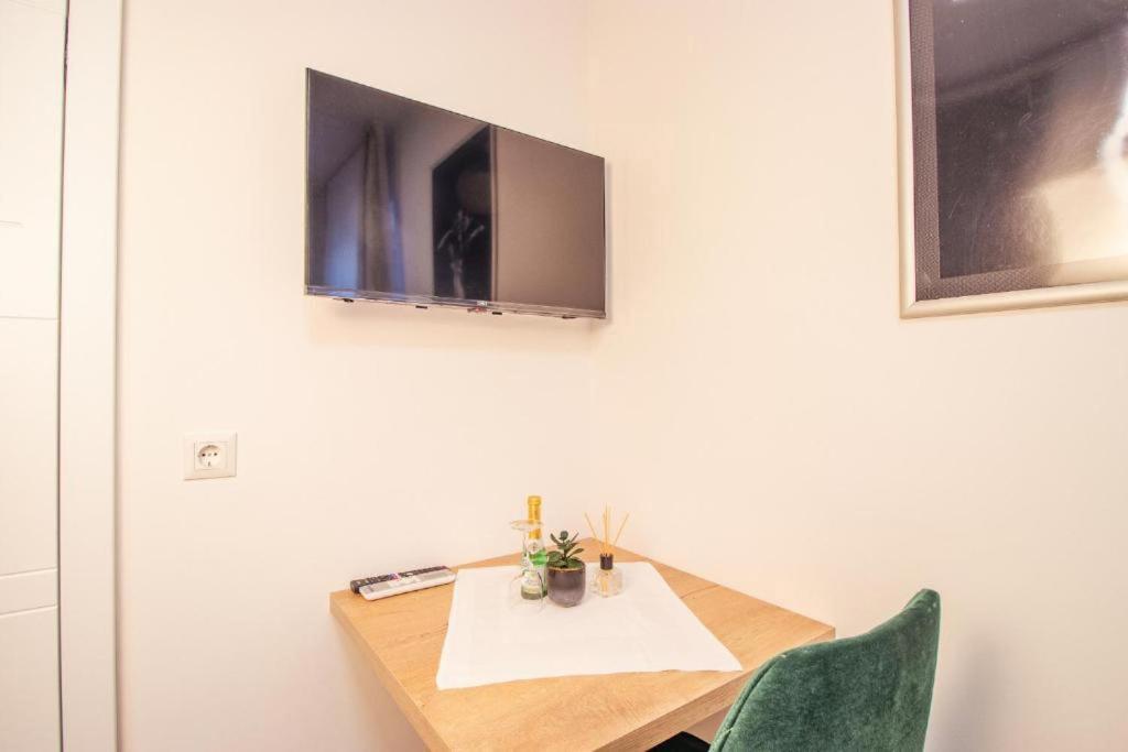 Hotel Dona Bergisch Gladbach Ngoại thất bức ảnh