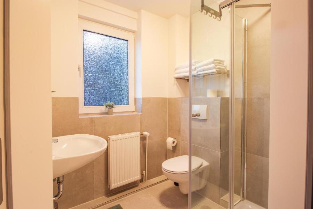 Hotel Dona Bergisch Gladbach Ngoại thất bức ảnh